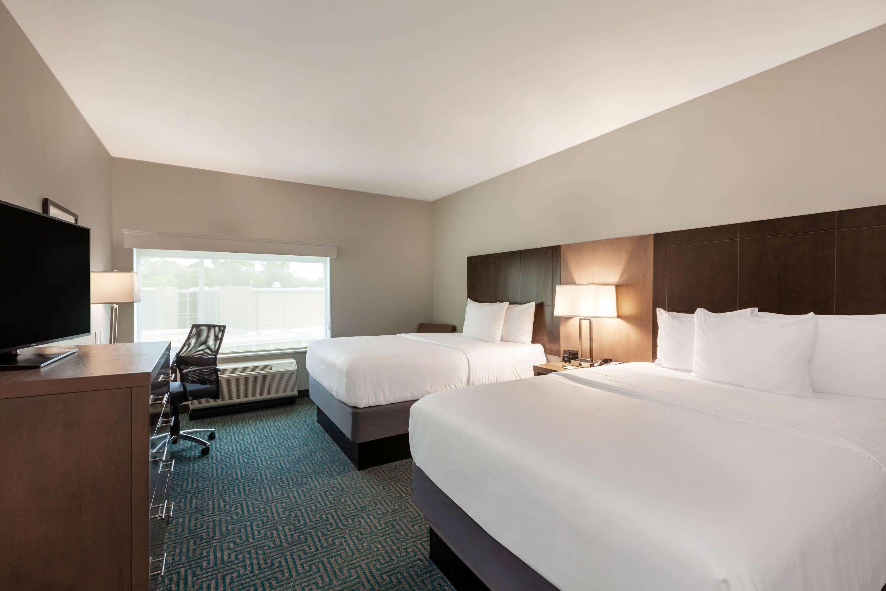 La Quinta Inn & Suites By Wyndham Lafayette Oil Center Экстерьер фото