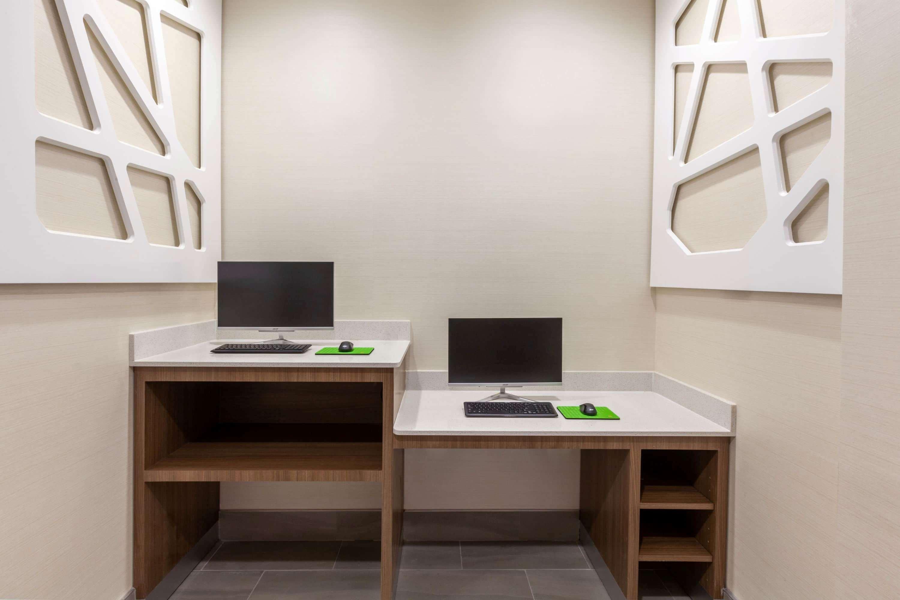 La Quinta Inn & Suites By Wyndham Lafayette Oil Center Экстерьер фото