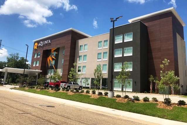 La Quinta Inn & Suites By Wyndham Lafayette Oil Center Экстерьер фото